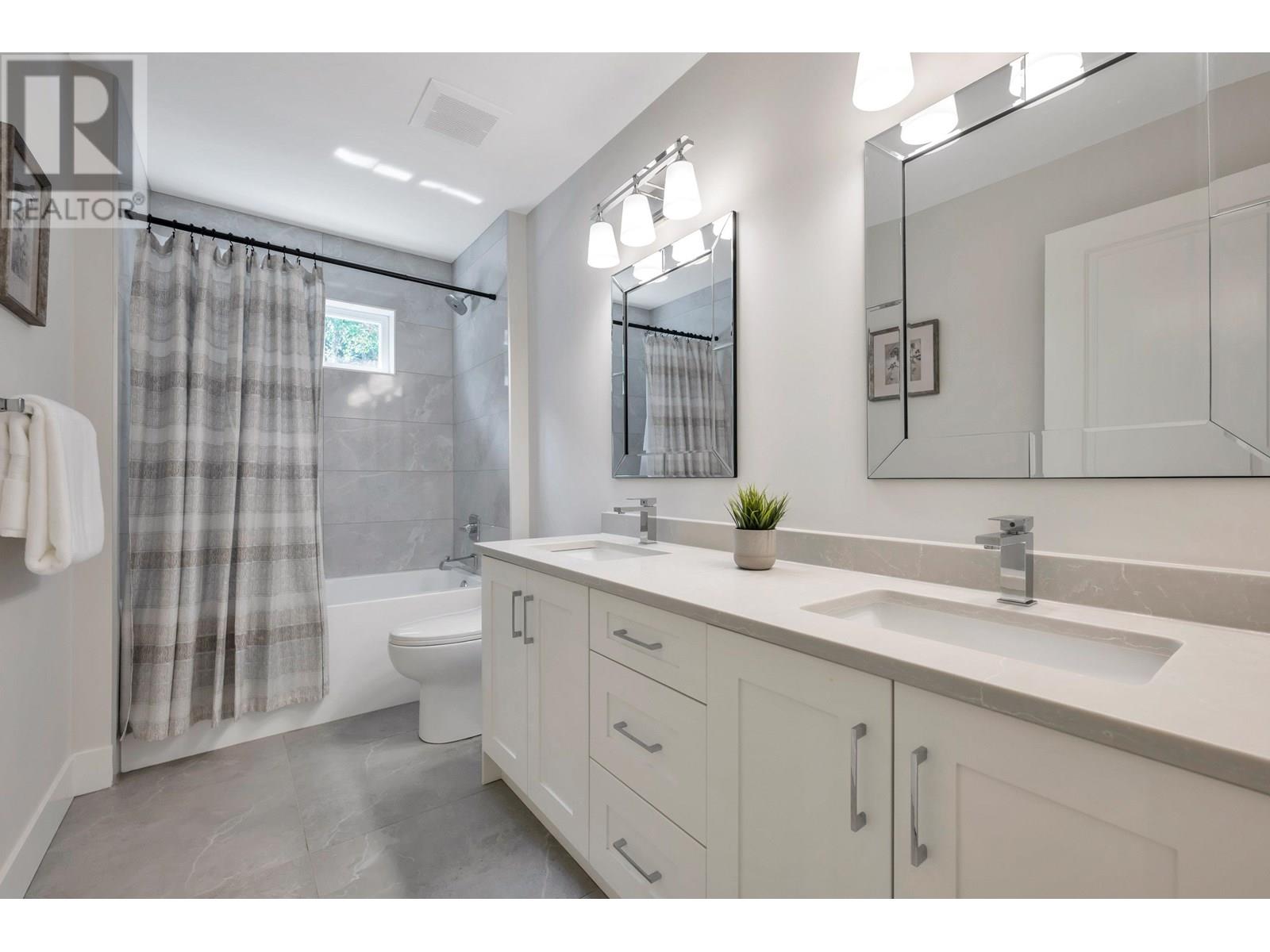 Photo 15 of 11158 243 B Street, Maple Ridge BC