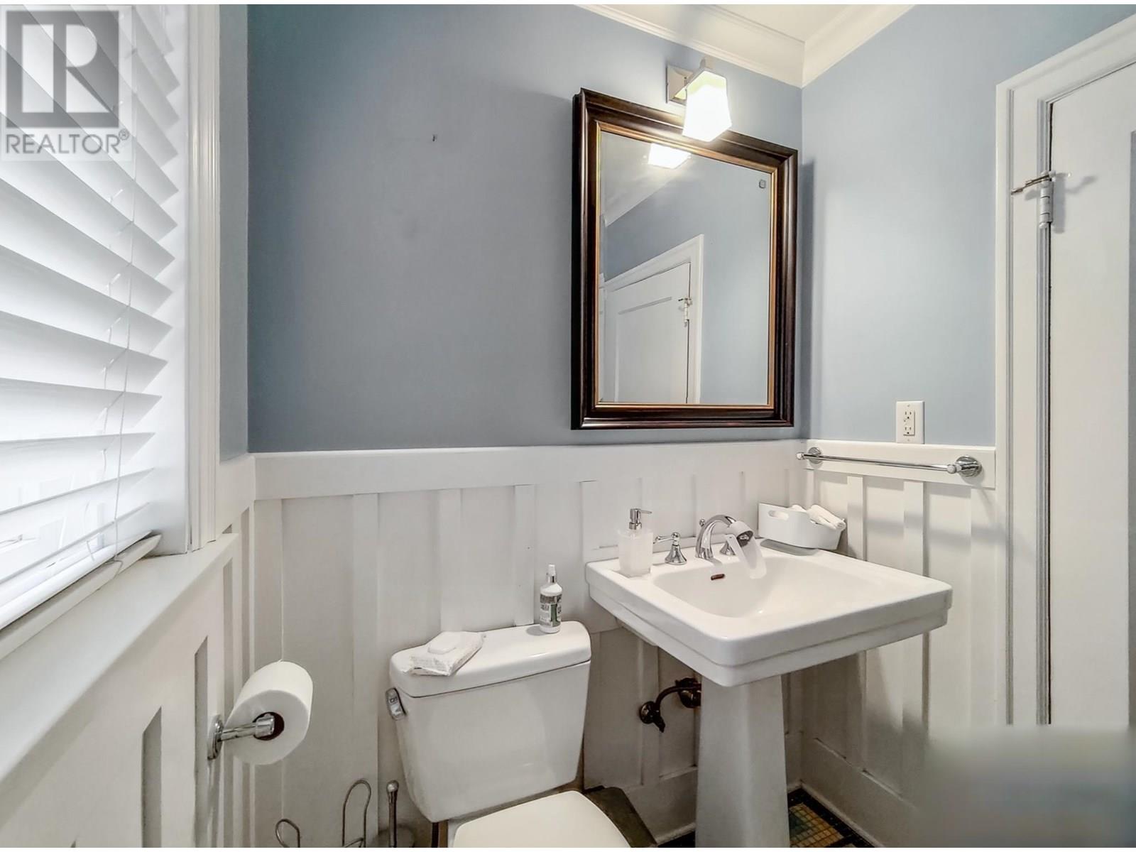 Photo 7 of 3521 W 39th Avenue, Vancouver BC