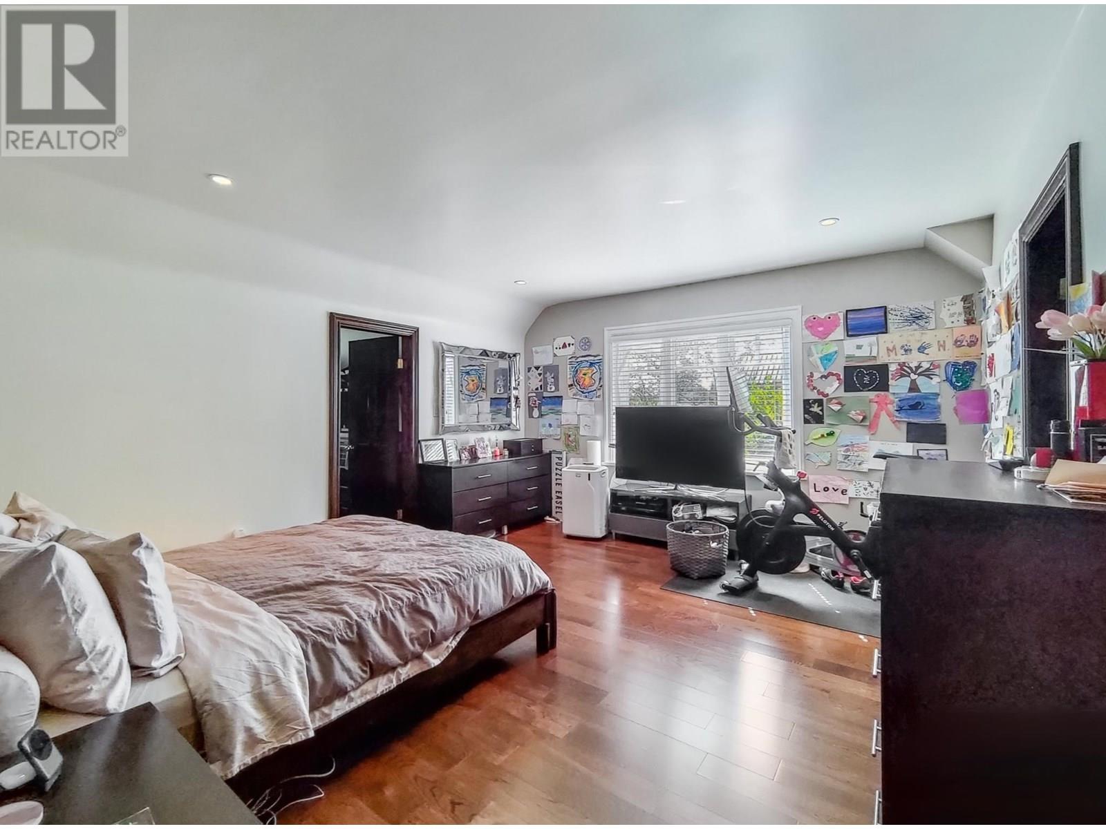 Photo 13 of 3521 W 39th Avenue, Vancouver BC