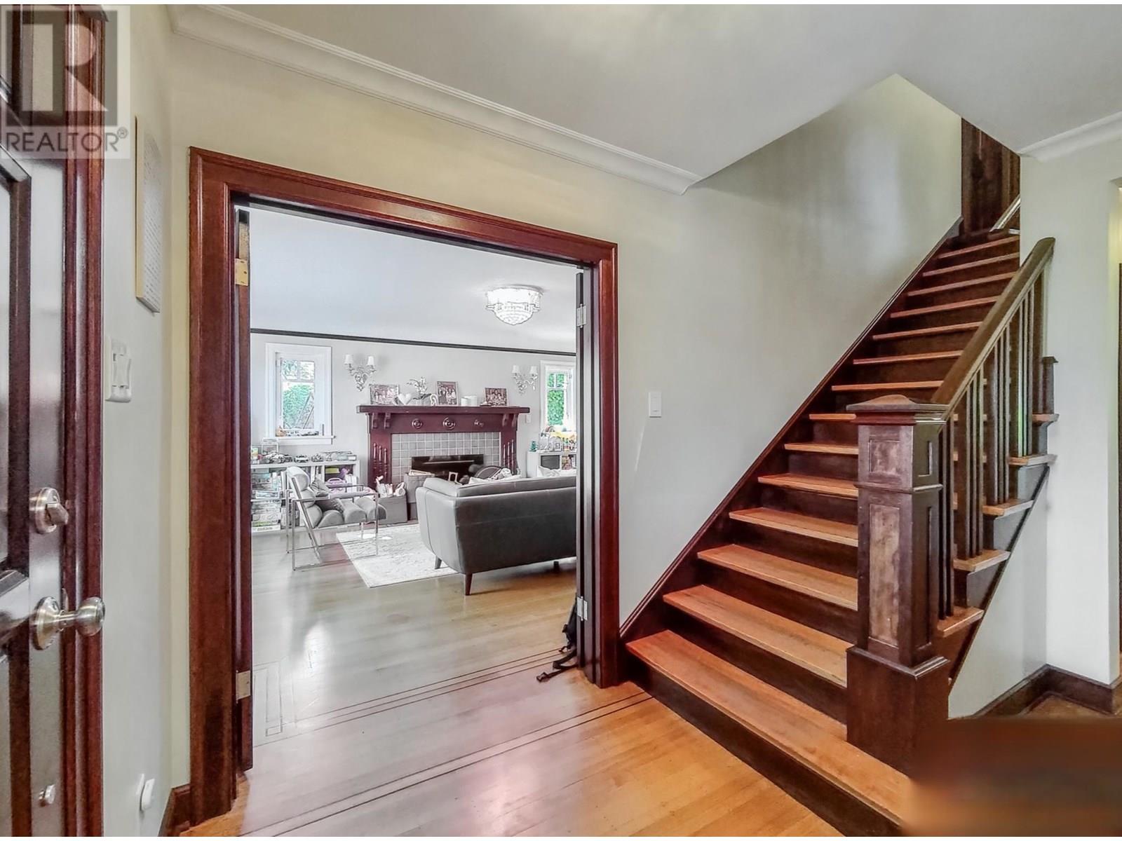 Photo 4 of 3521 W 39th Avenue, Vancouver BC