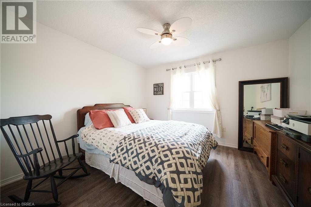 Photo 28 of 9 Osborn Avenue, Brantford ON