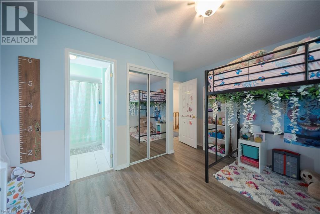 Photo 30 of 9 Osborn Avenue, Brantford ON