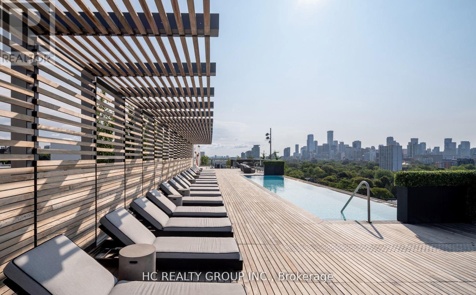 Photo 14 of 401 280 Howland Avenue, Toronto ON