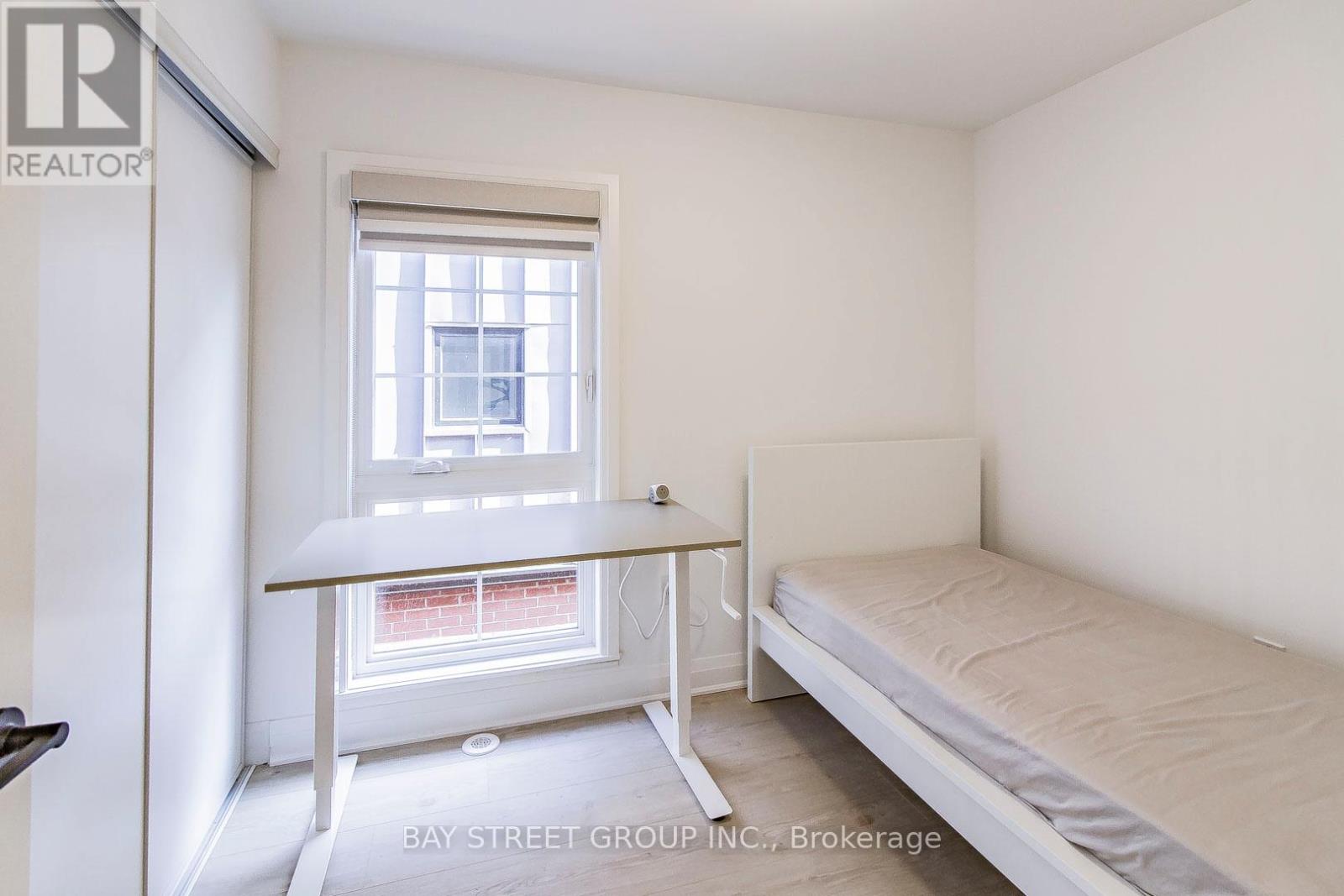 Photo 7 of Third Level 2nd Br 114 Alton Crescent, Vaughan ON