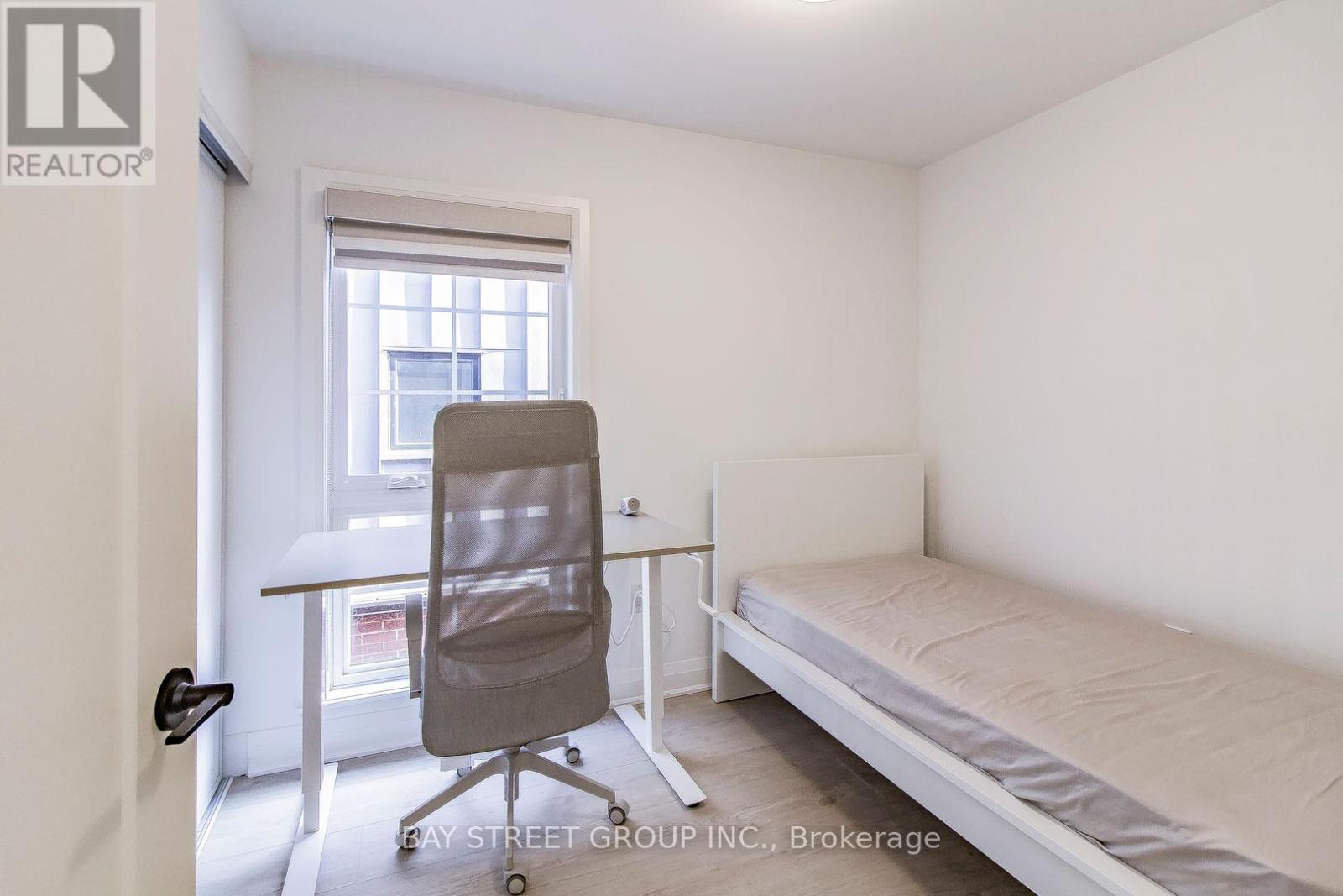 Photo 3 of Third Level 2nd Br 114 Alton Crescent, Vaughan ON
