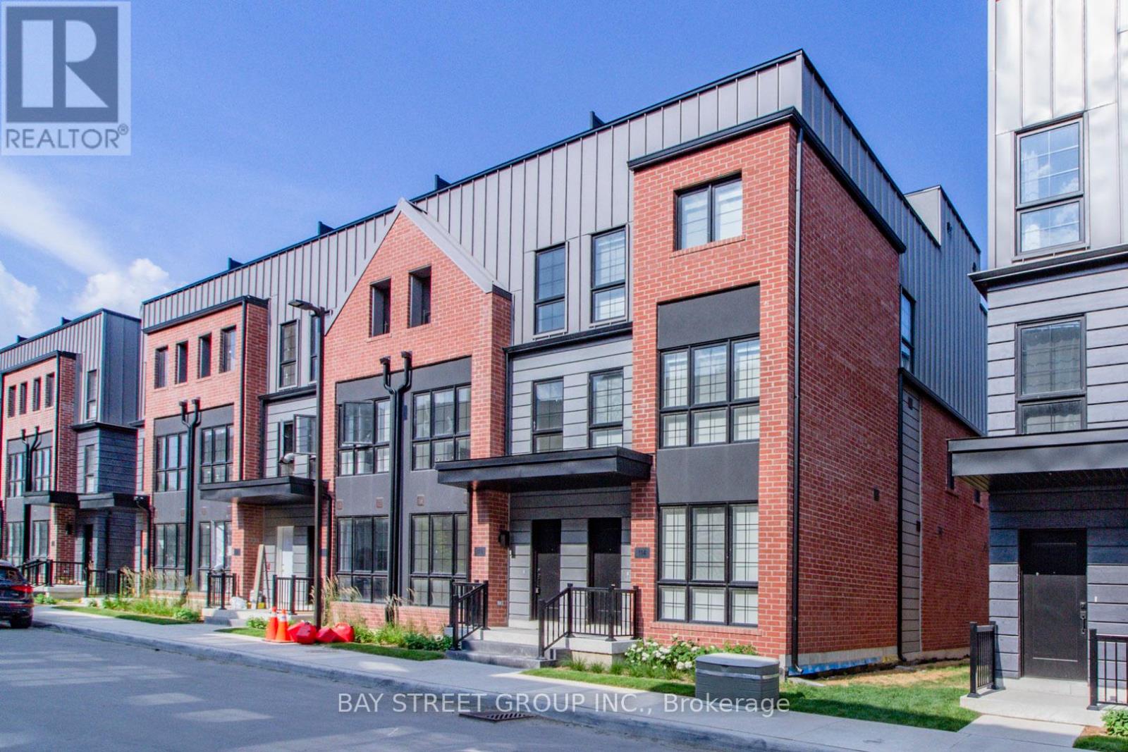 Photo 6 of Third Level 2nd Br 114 Alton Crescent, Vaughan ON