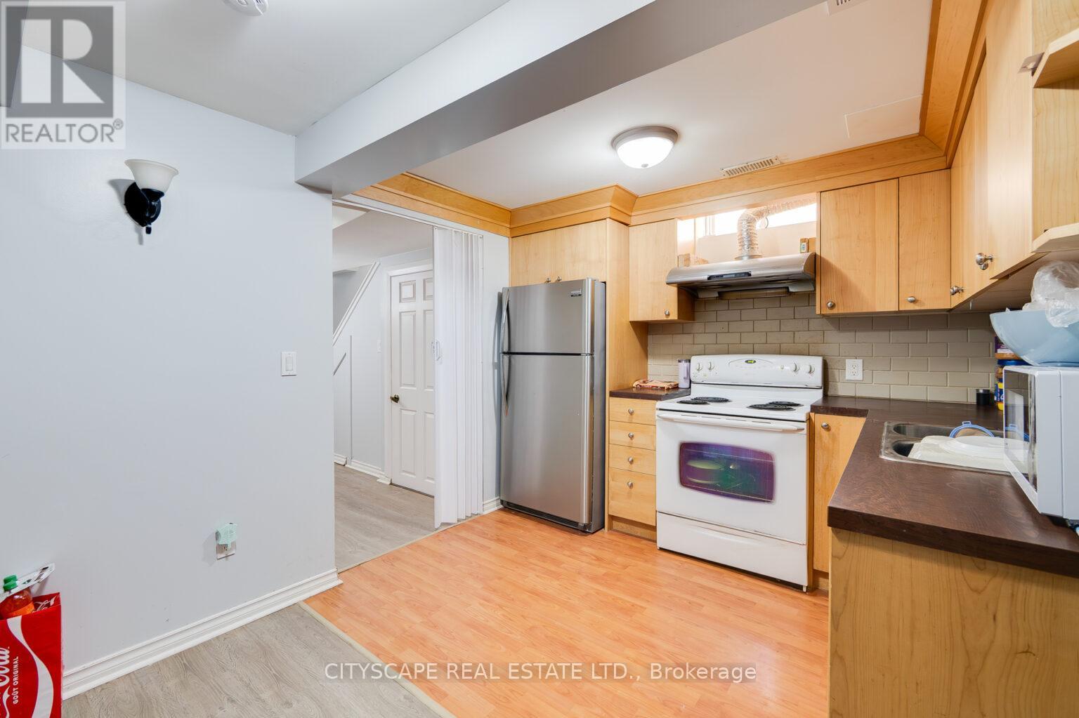 Photo 34 of 6 Dewridge Court E, Brampton ON