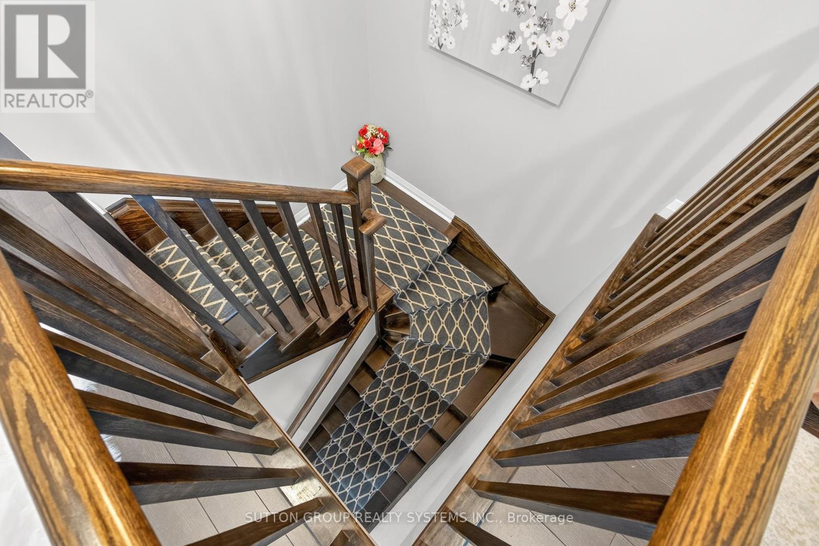 Photo 16 of 104 55 Eglinton Avenue W, Mississauga ON