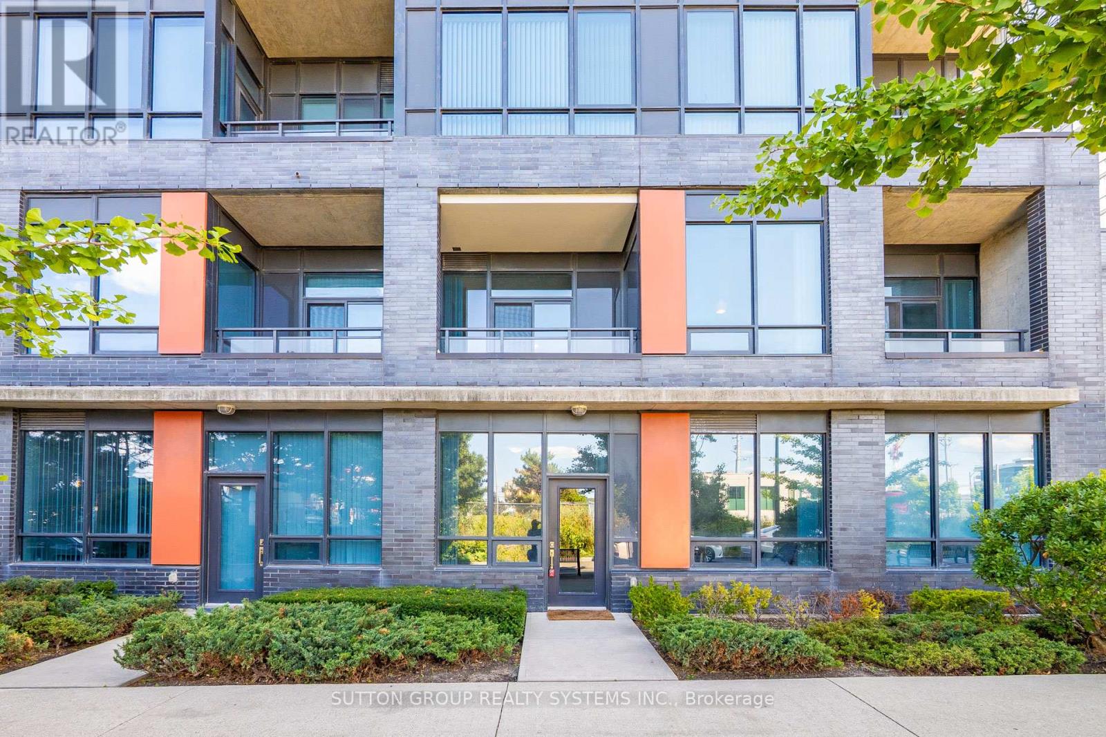 Photo 43 of 104 55 Eglinton Avenue W, Mississauga ON