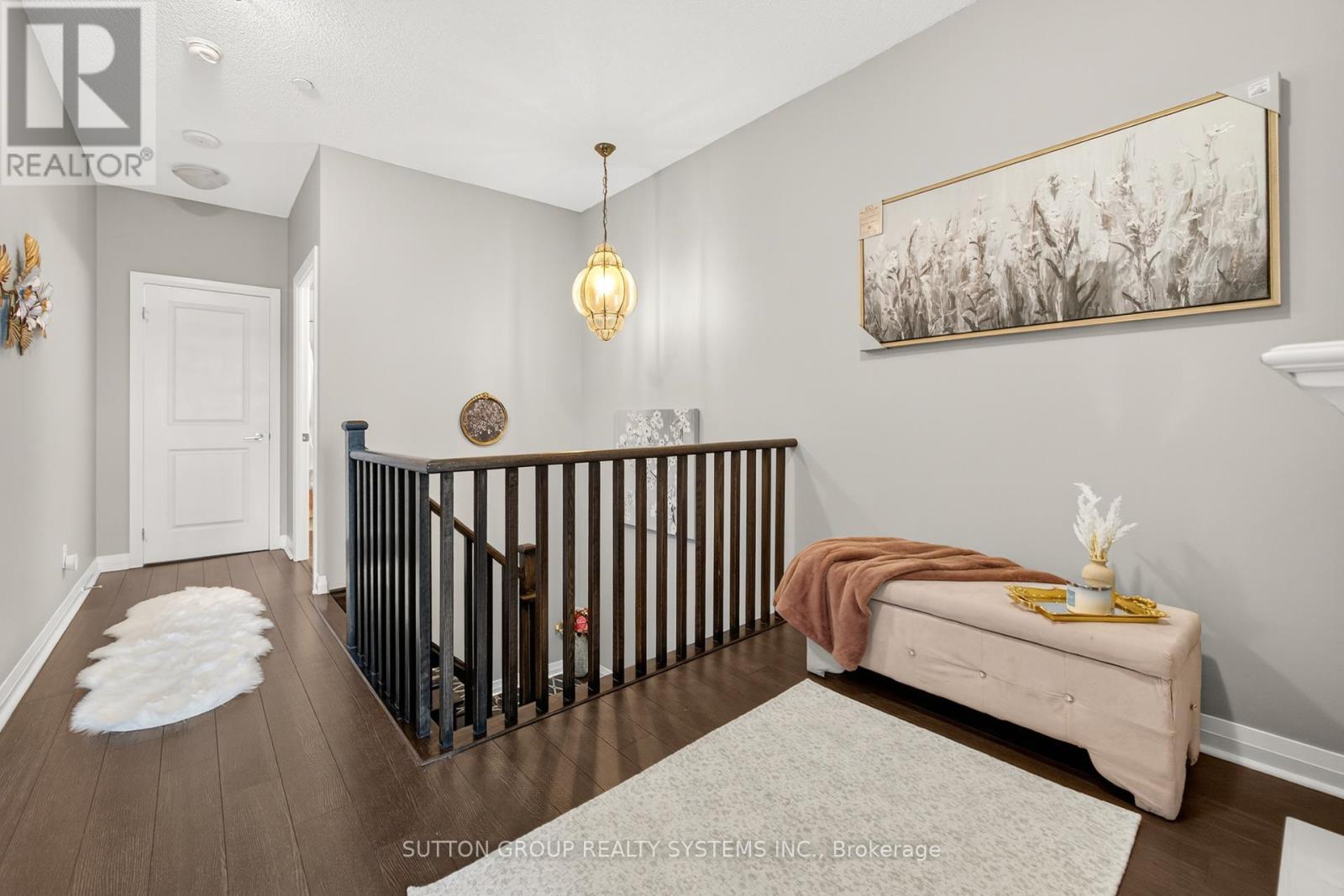 Photo 29 of 104 55 Eglinton Avenue W, Mississauga ON