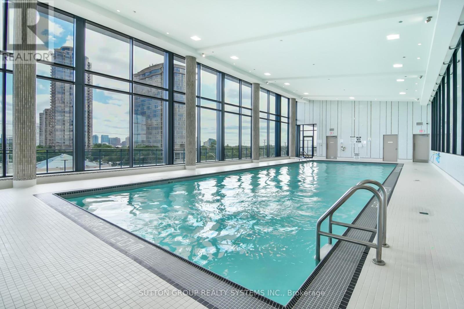 Photo 49 of 104 55 Eglinton Avenue W, Mississauga ON