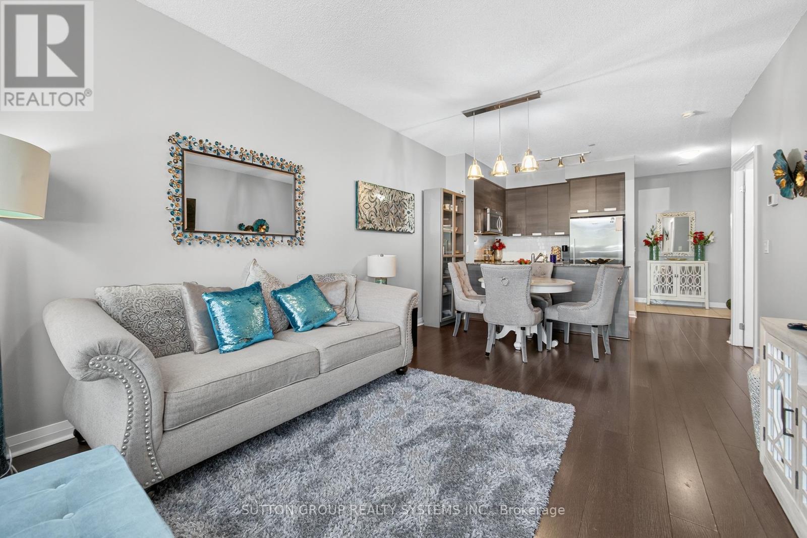 Photo 47 of 104 55 Eglinton Avenue W, Mississauga ON