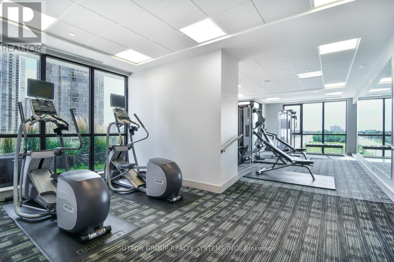 Photo 35 of 104 55 Eglinton Avenue W, Mississauga ON