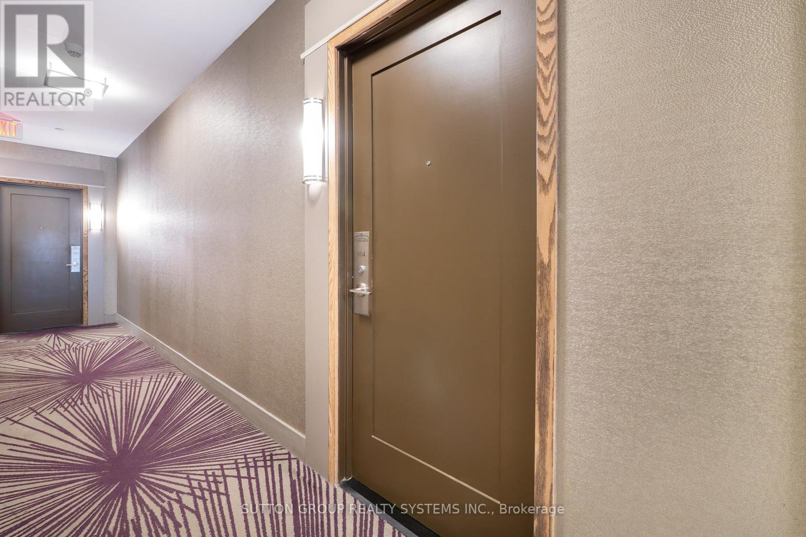 Photo 12 of 104 55 Eglinton Avenue W, Mississauga ON