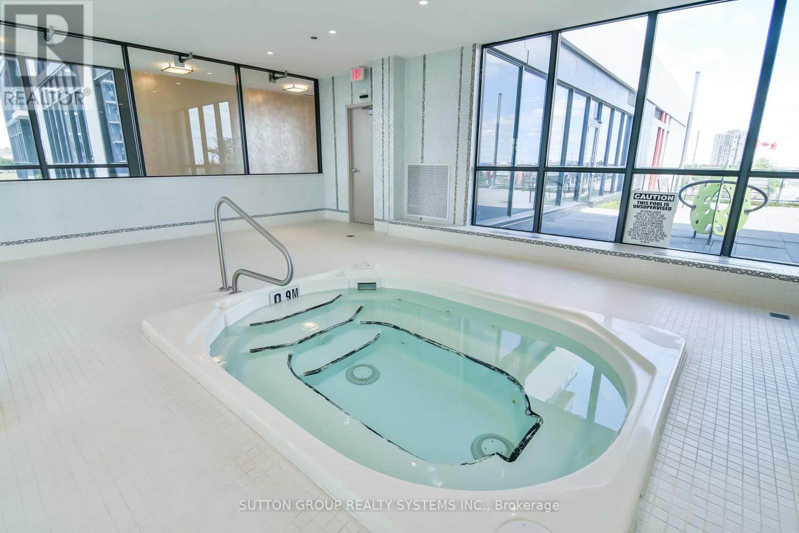 Photo 1 of 104 55 Eglinton Avenue W, Mississauga ON