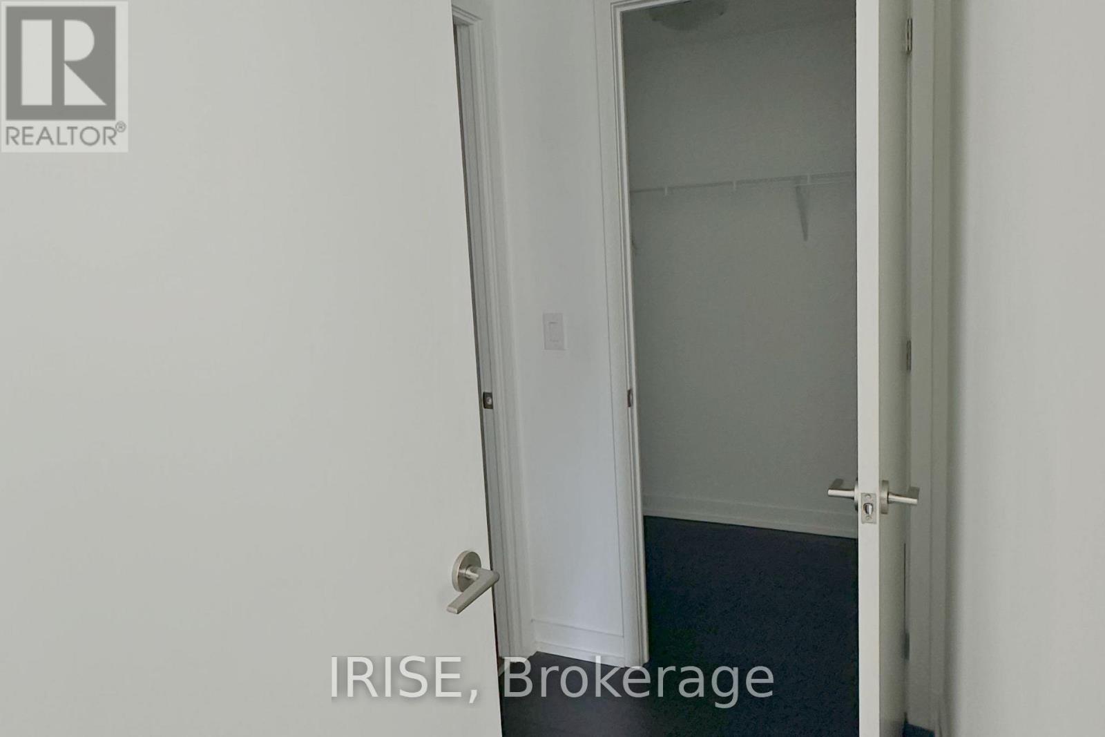 Photo 9 of 301 3100 Keele Street, Toronto ON