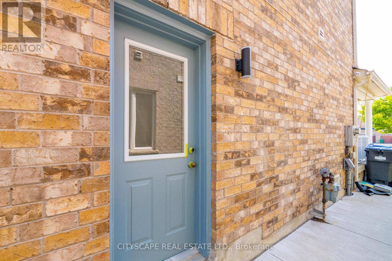 Photo 33 of 6 Dewridge Court E, Brampton ON