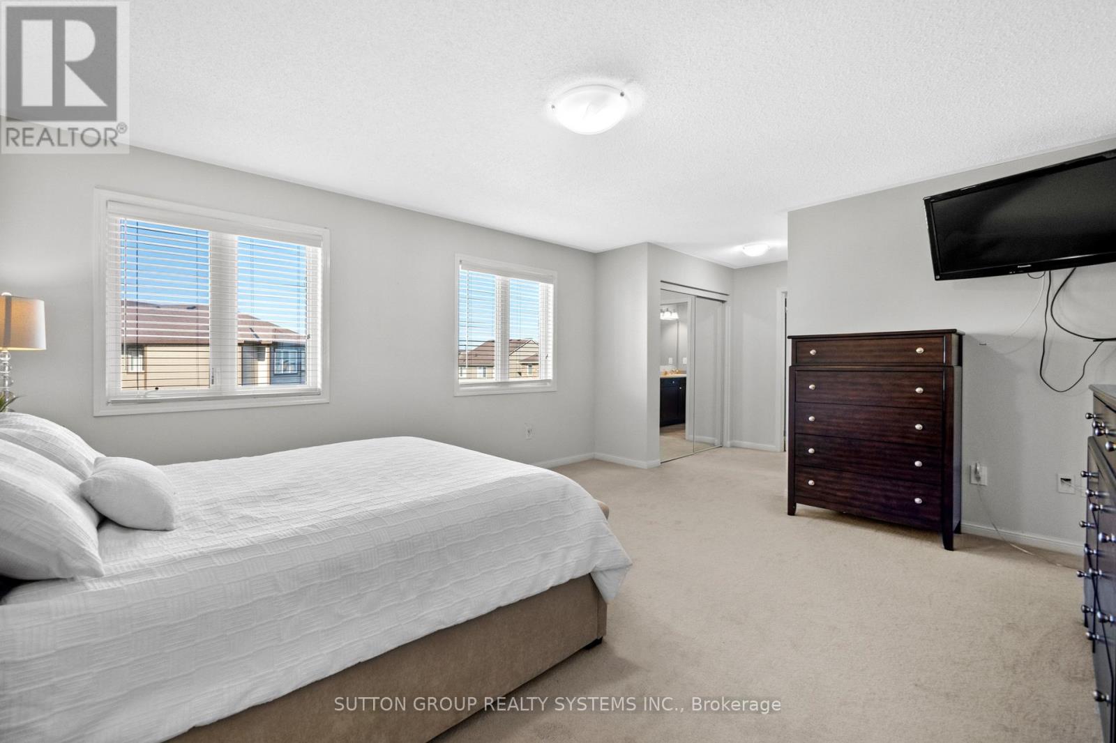 Photo 24 of 925 Dice Way, Milton ON