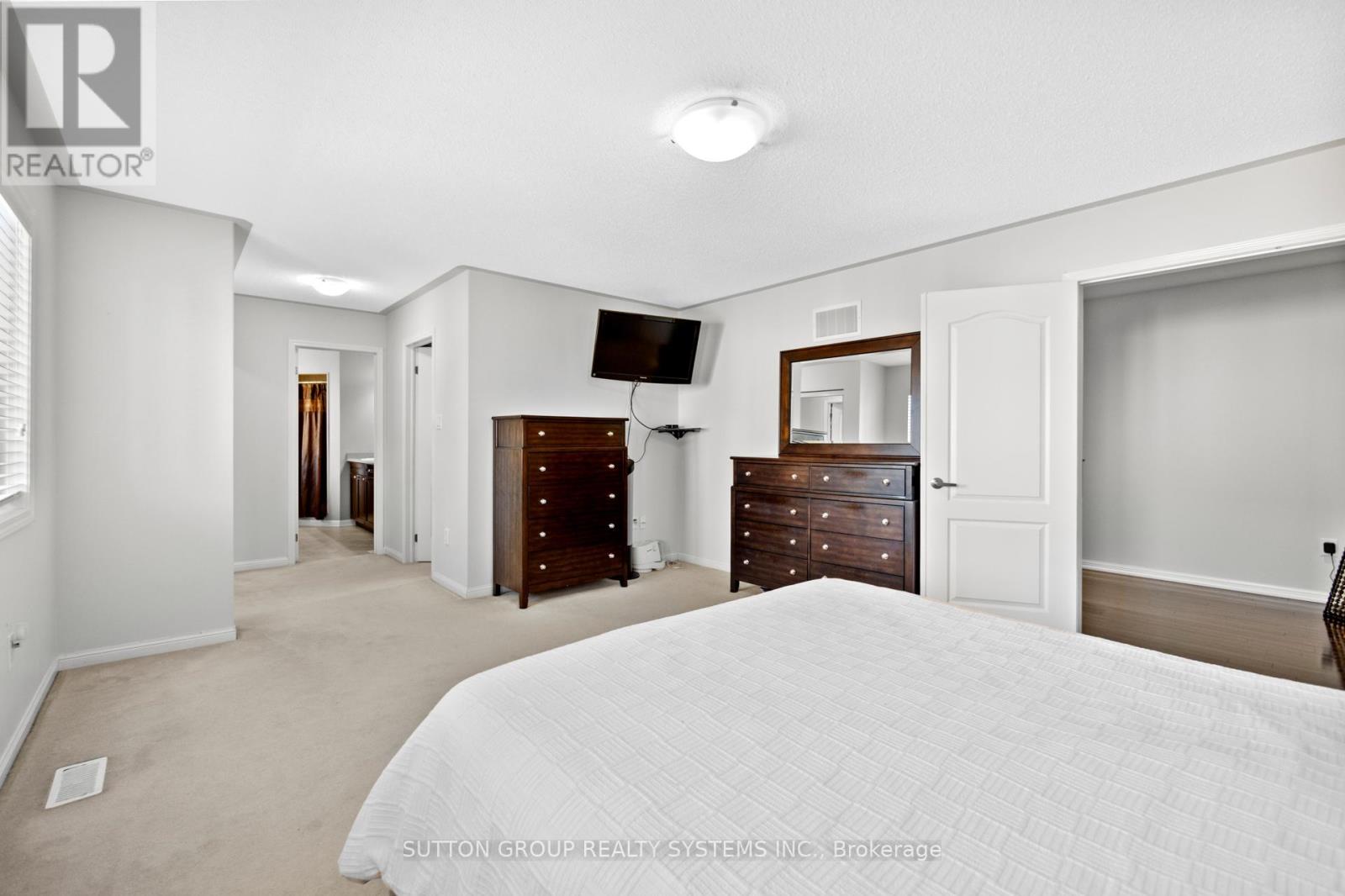 Photo 26 of 925 Dice Way, Milton ON