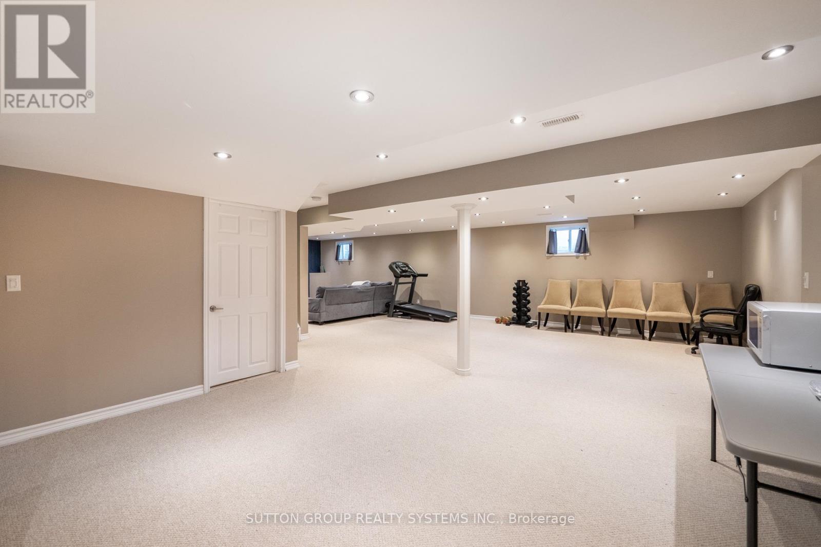 Photo 41 of 925 Dice Way, Milton ON