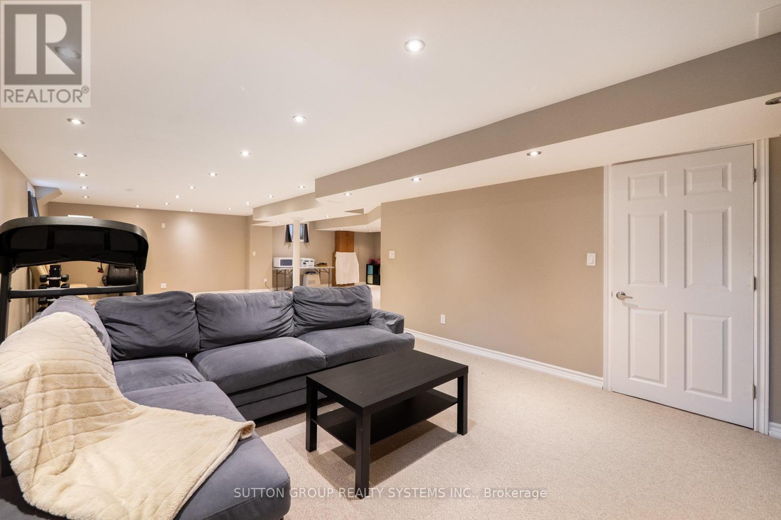 Photo 43 of 925 Dice Way, Milton ON