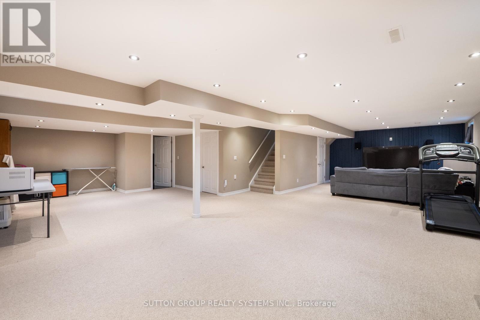 Photo 40 of 925 Dice Way, Milton ON