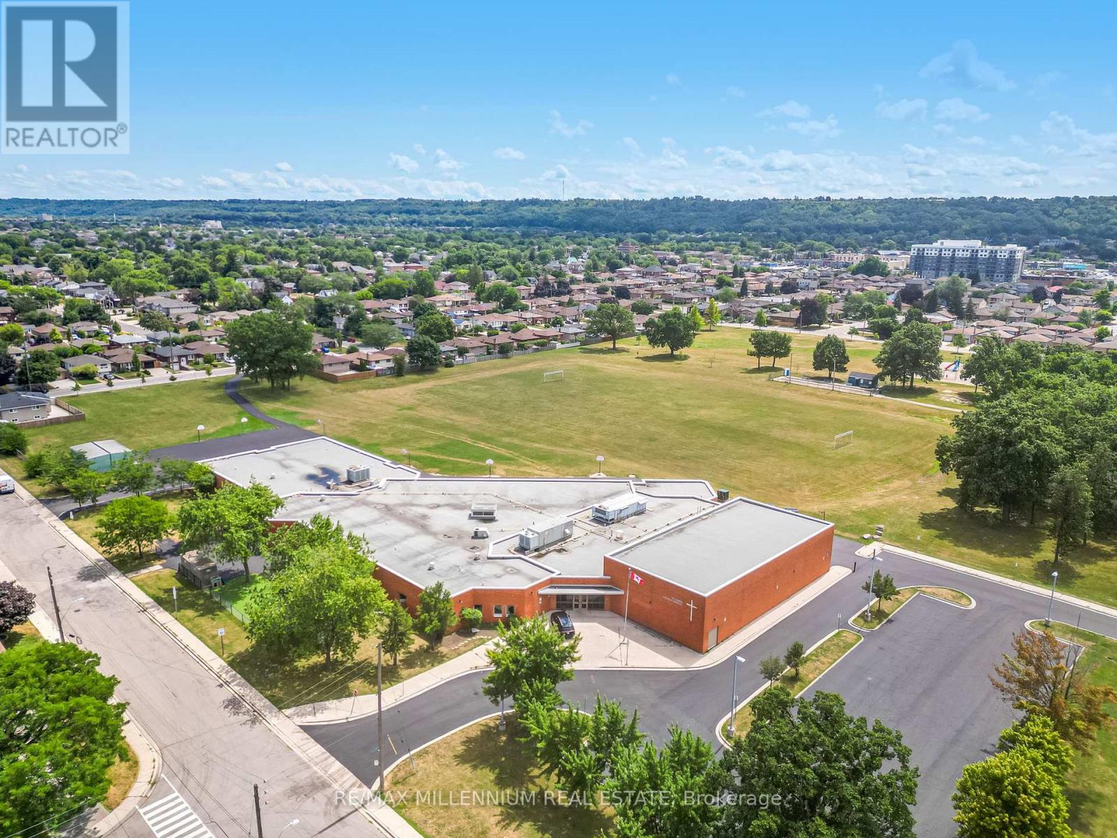 Photo 13 of 208 2782 Barton Street E, Hamilton ON