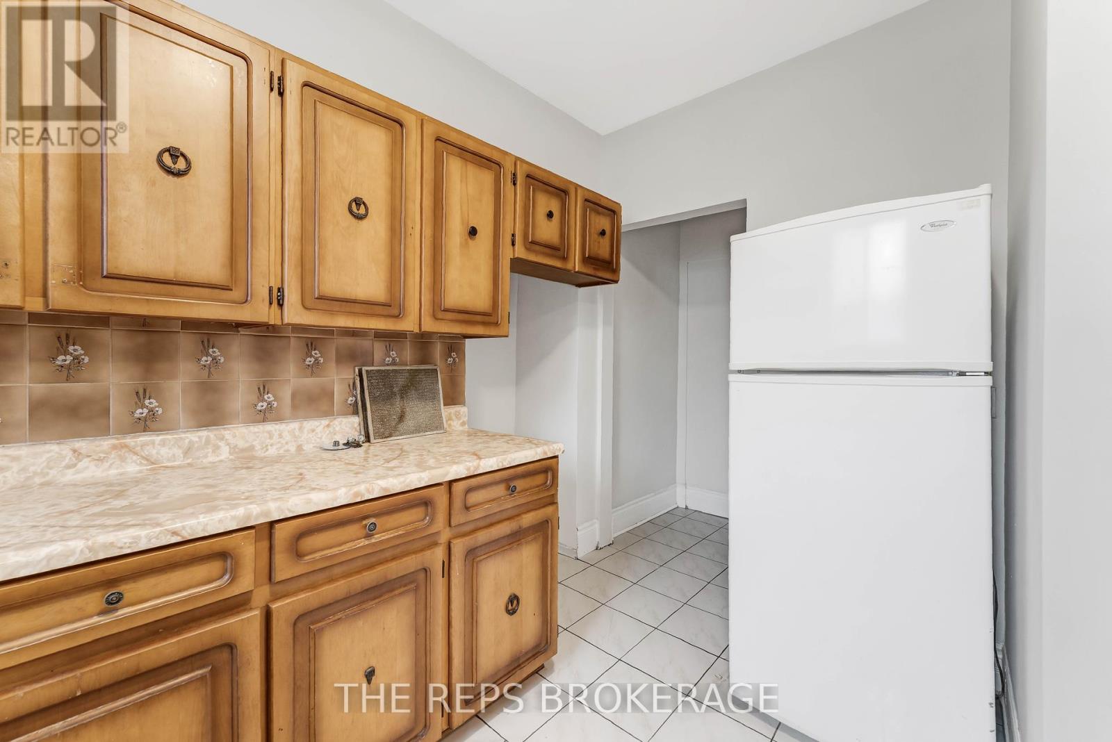 Photo 7 of 337 Montgomery Street, Ottawa ON