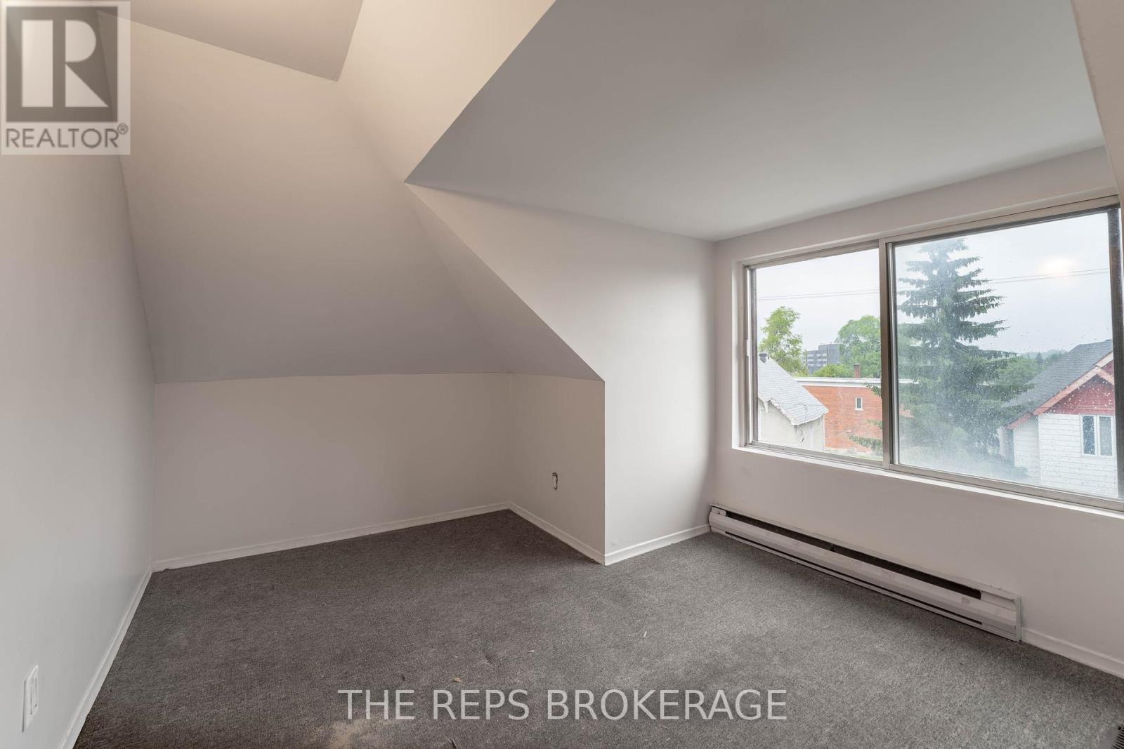 Photo 28 of 337 Montgomery Street, Ottawa ON