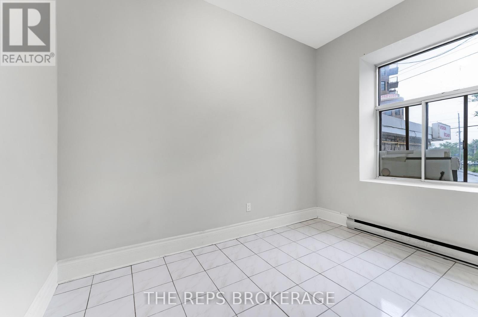 Photo 20 of 337 Montgomery Street, Ottawa ON