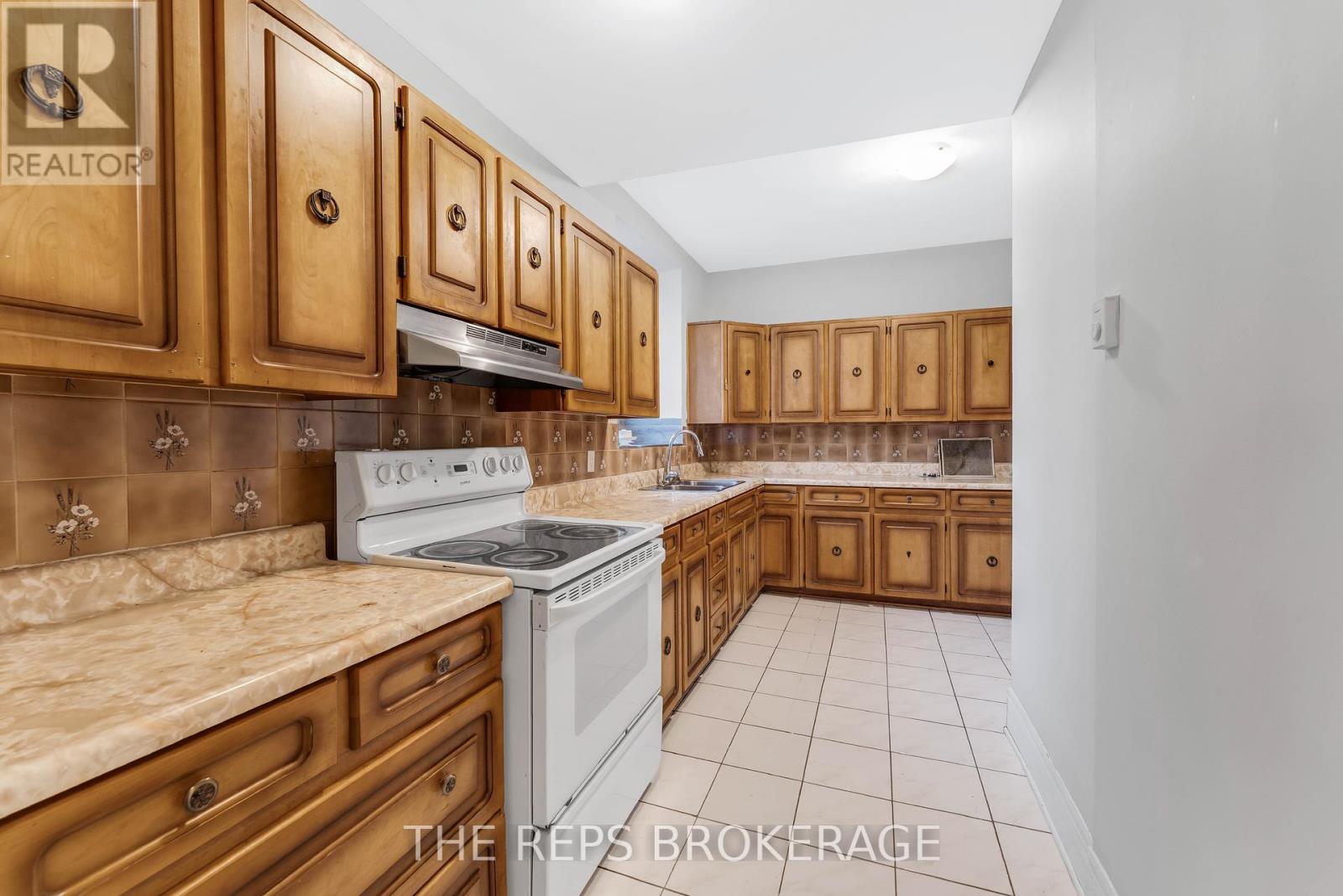 Photo 17 of 337 Montgomery Street, Ottawa ON