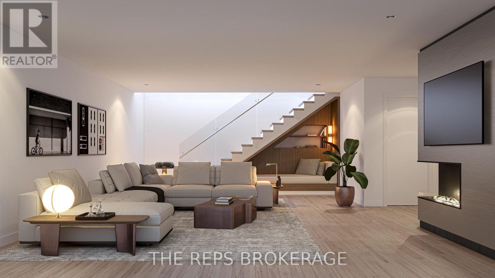 Photo 2 of 348 Princeton Avenue S, Ottawa ON