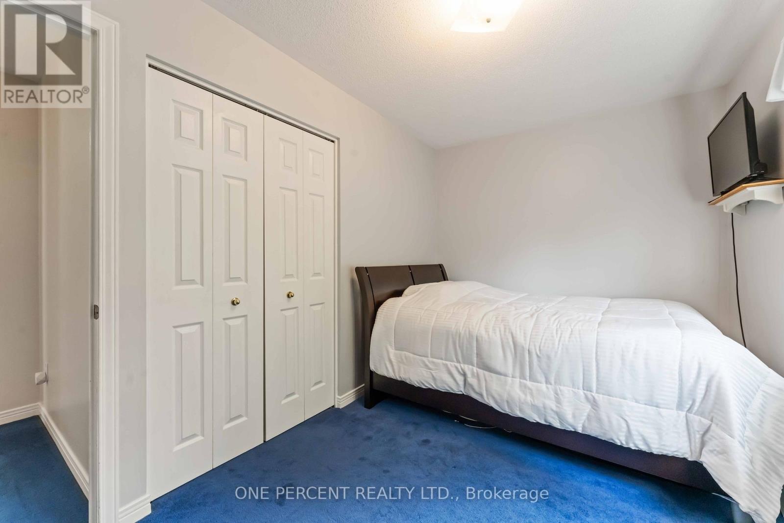 Photo 14 of 31 Armagh Way, Ottawa ON