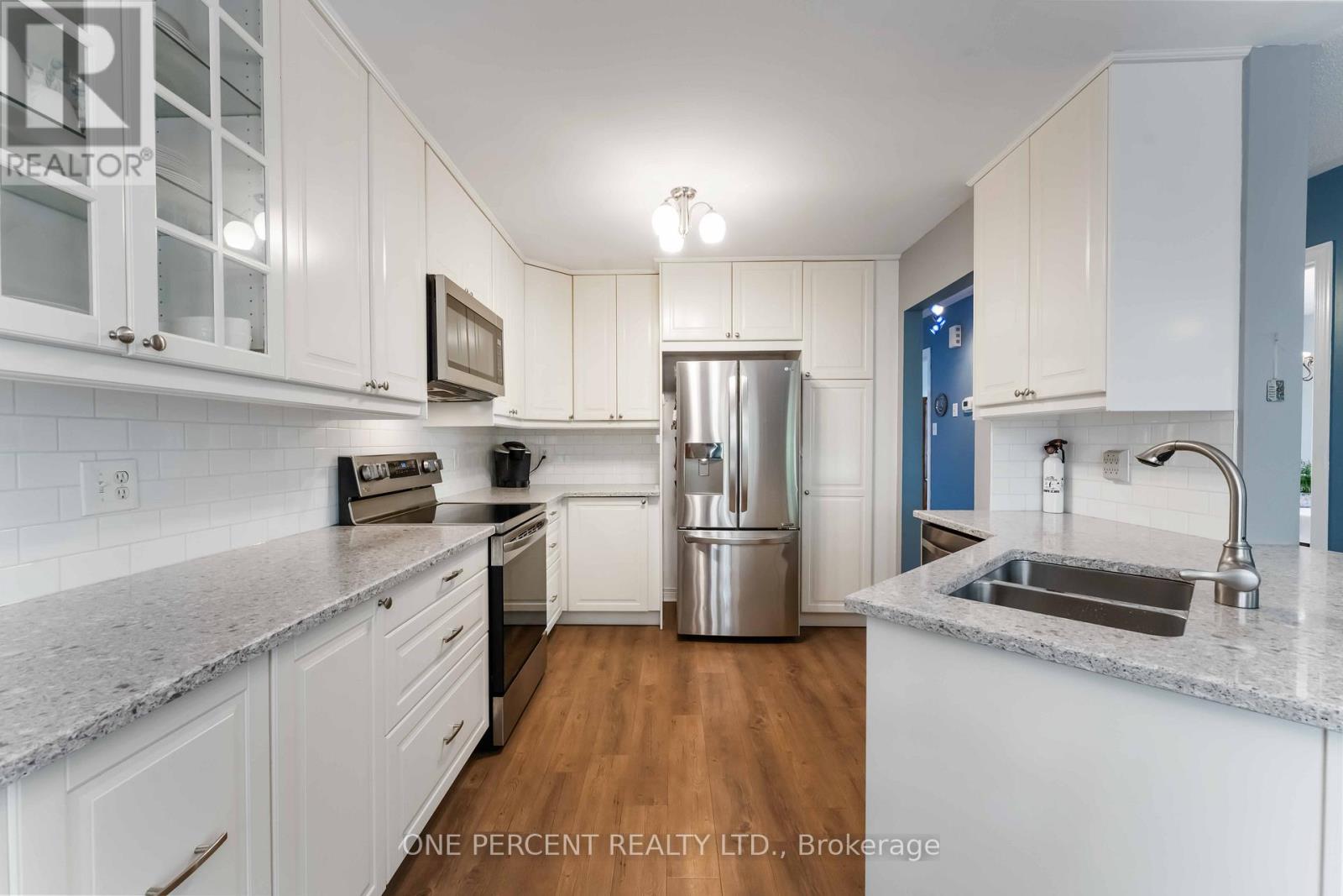 Photo 19 of 31 Armagh Way, Ottawa ON