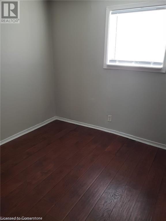 Photo 12 of 205 Kenilworth Avenue N Unit 1, Hamilton ON