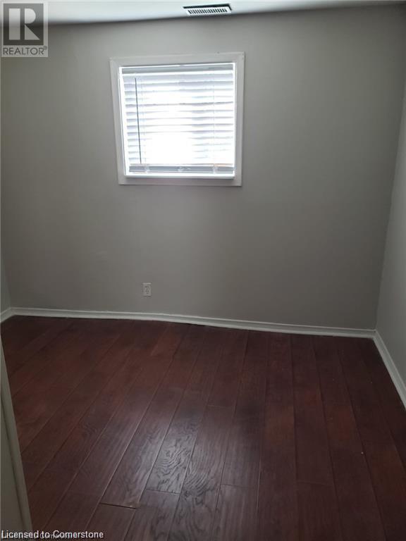 Photo 6 of 205 Kenilworth Avenue N Unit 1, Hamilton ON