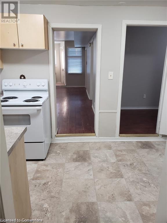 Photo 2 of 205 Kenilworth Avenue N Unit 1, Hamilton ON