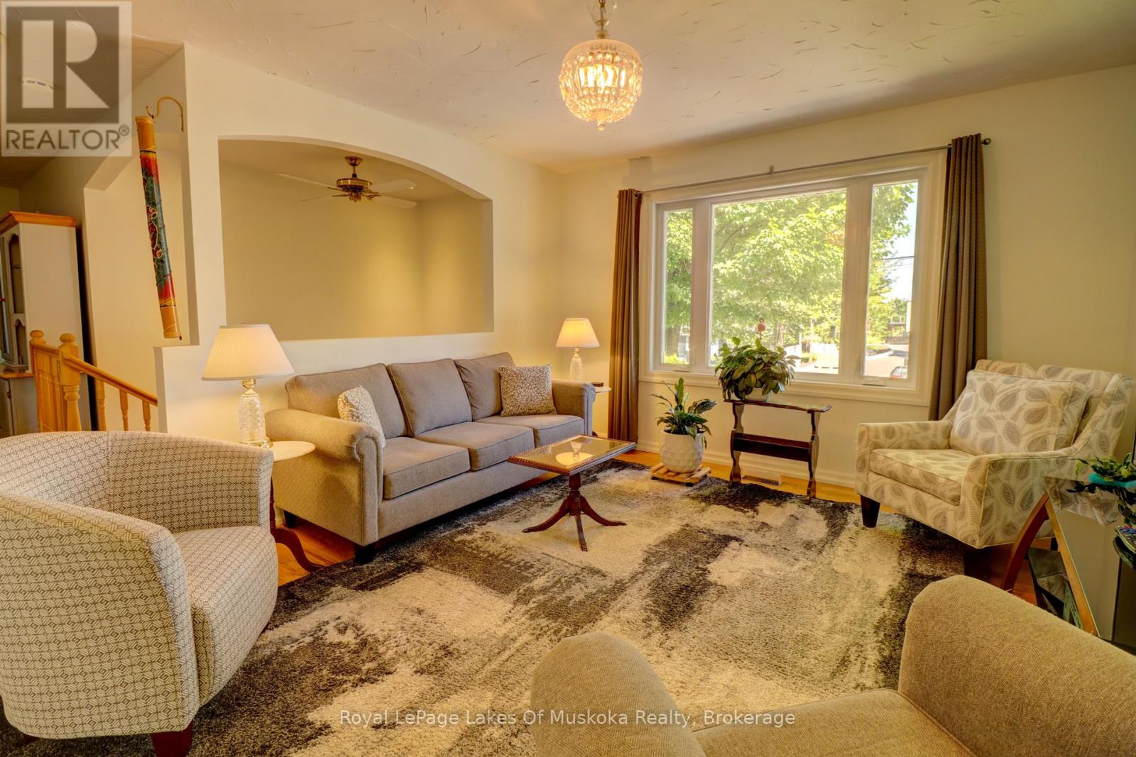 Photo 2 of 63 Florence Street W, Huntsville ON