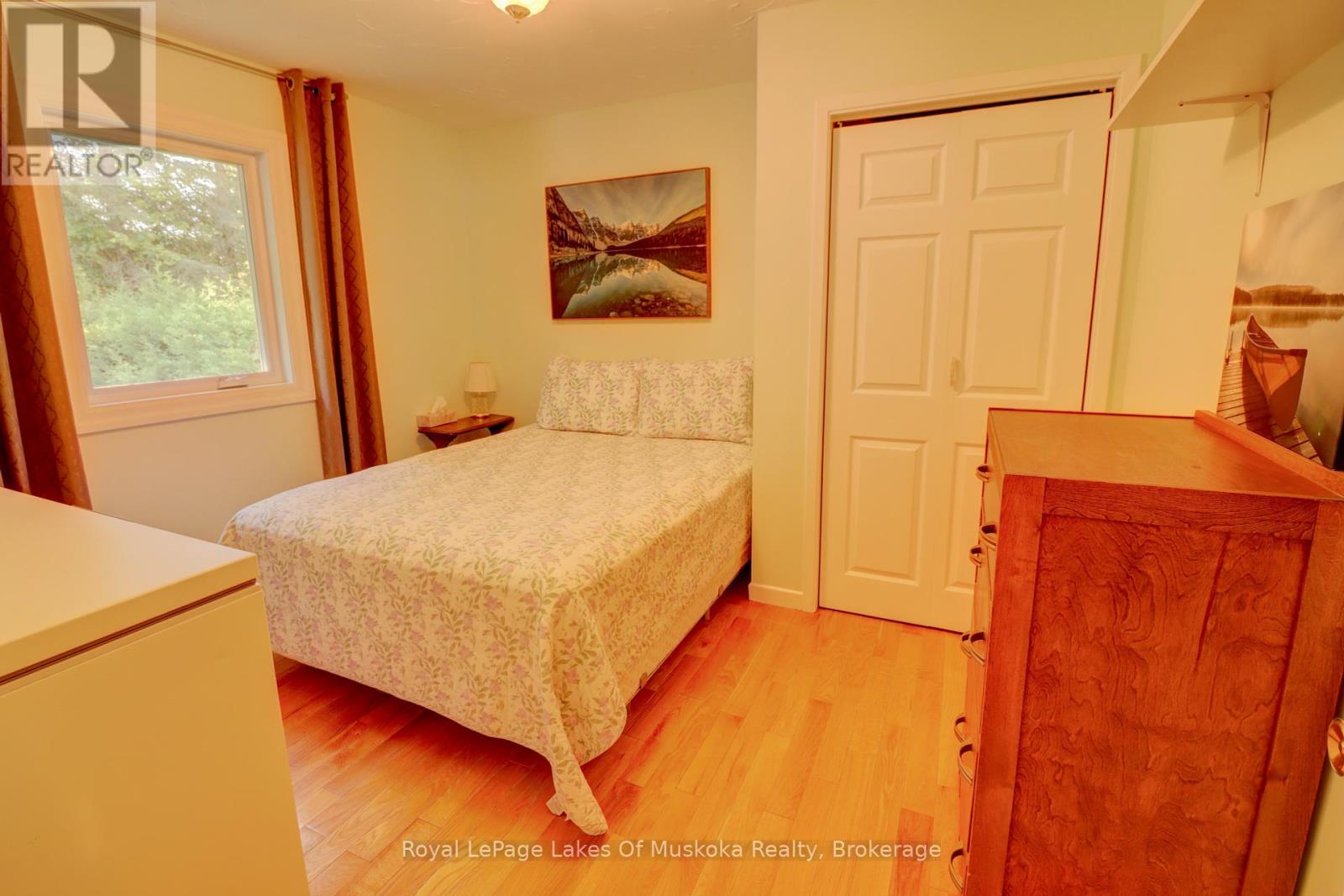 Photo 4 of 63 Florence Street W, Huntsville ON