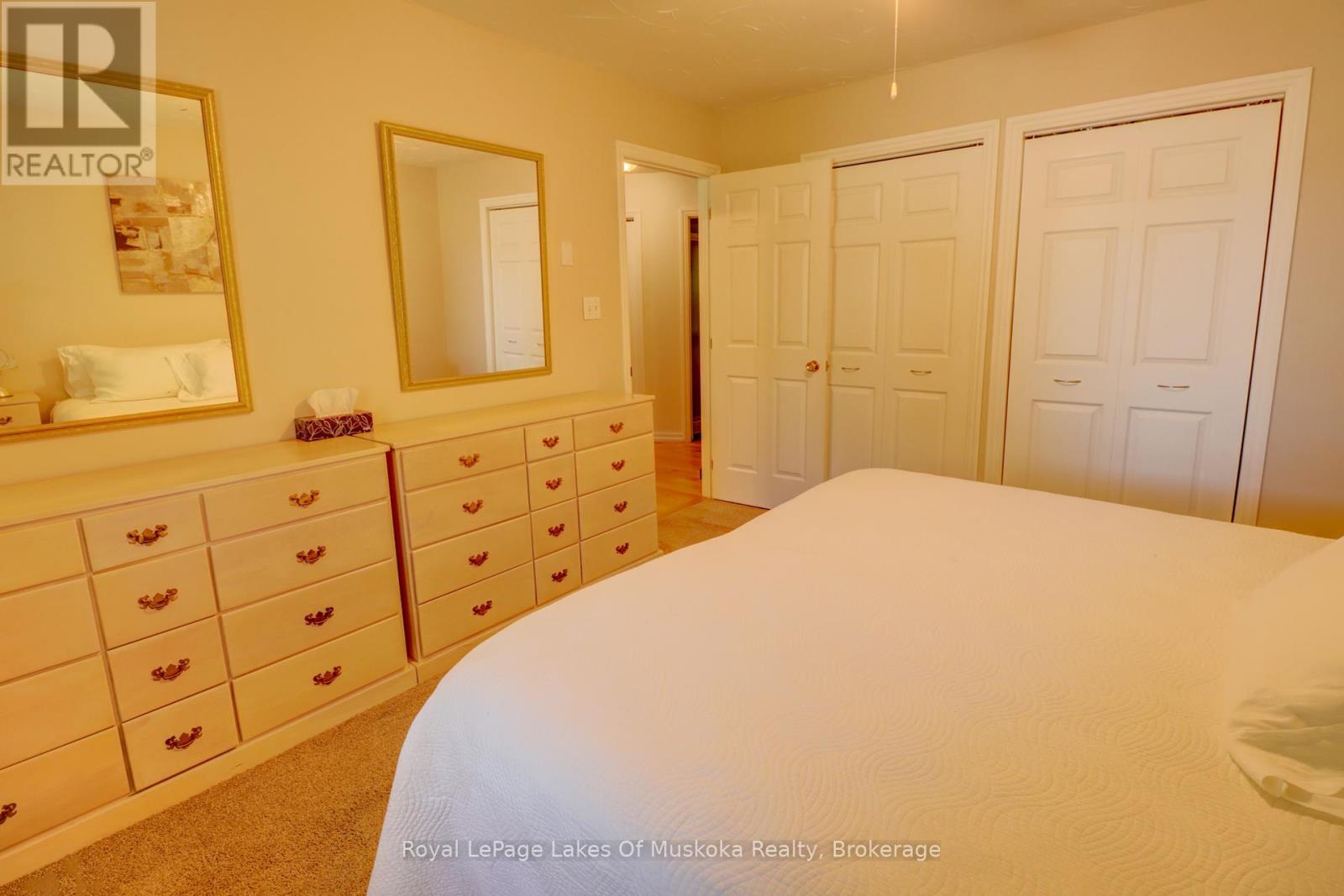 Photo 5 of 63 Florence Street W, Huntsville ON