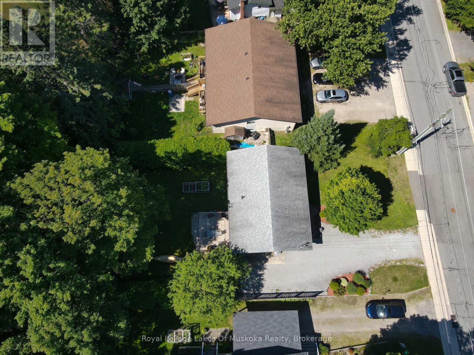 Photo 22 of 63 Florence Street W, Huntsville ON