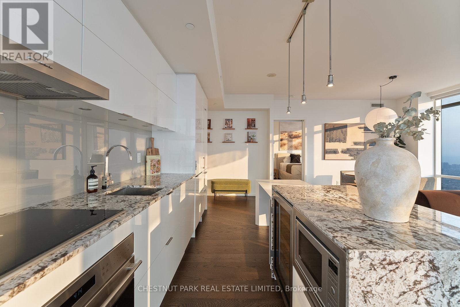 Photo 13 of 7006 1 Bloor Street E, Toronto ON
