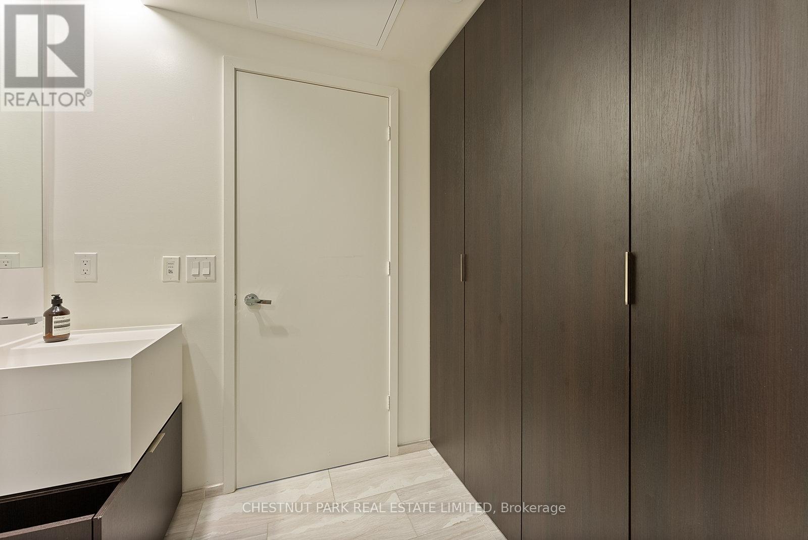 Photo 6 of 7006 1 Bloor Street E, Toronto ON
