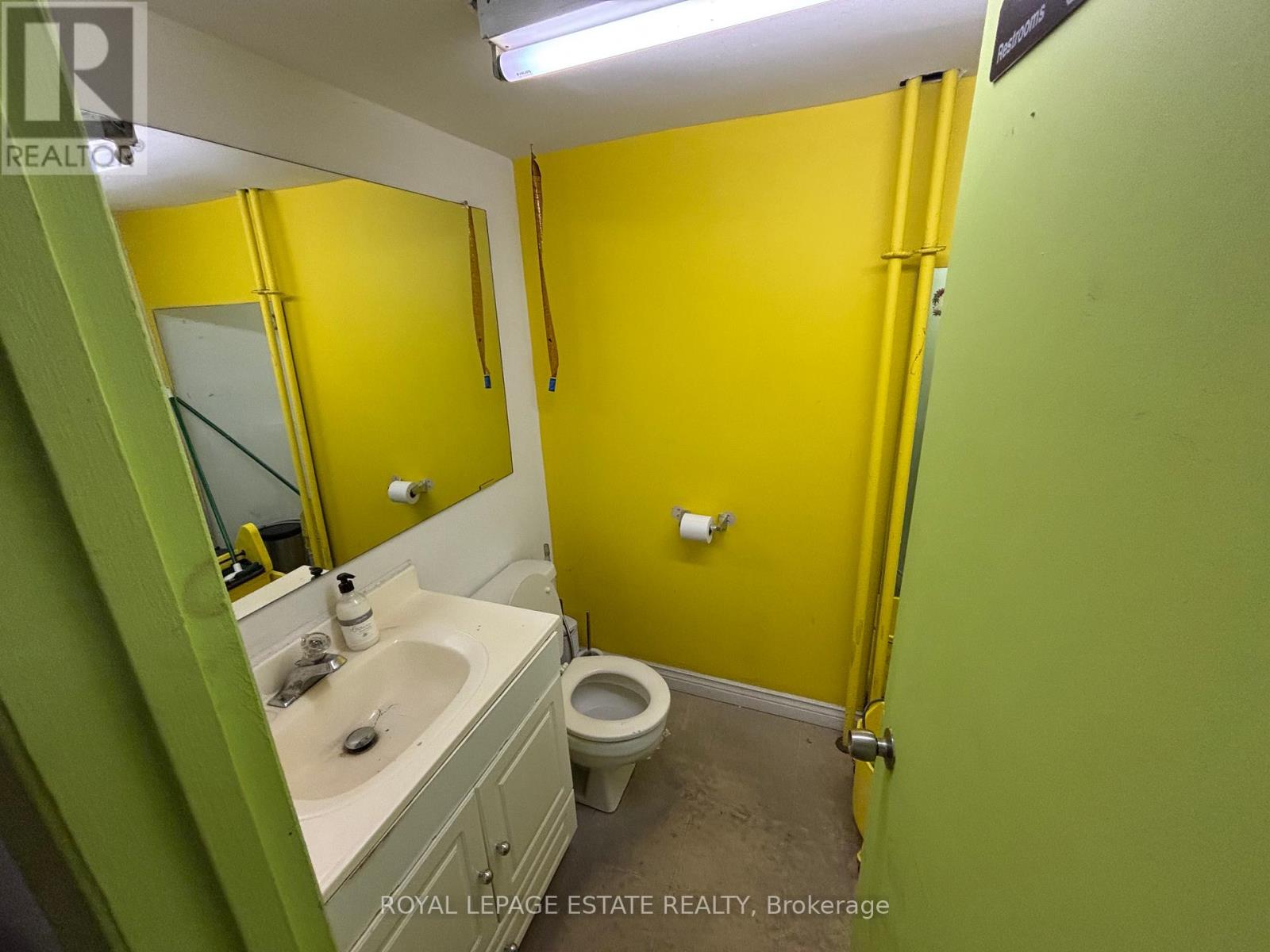 Photo 9 of 575 Danforth Avenue, Toronto ON
