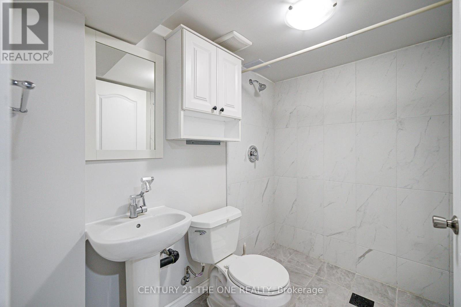 Photo 13 of 52 Stoyell Drive, Richmond Hill ON