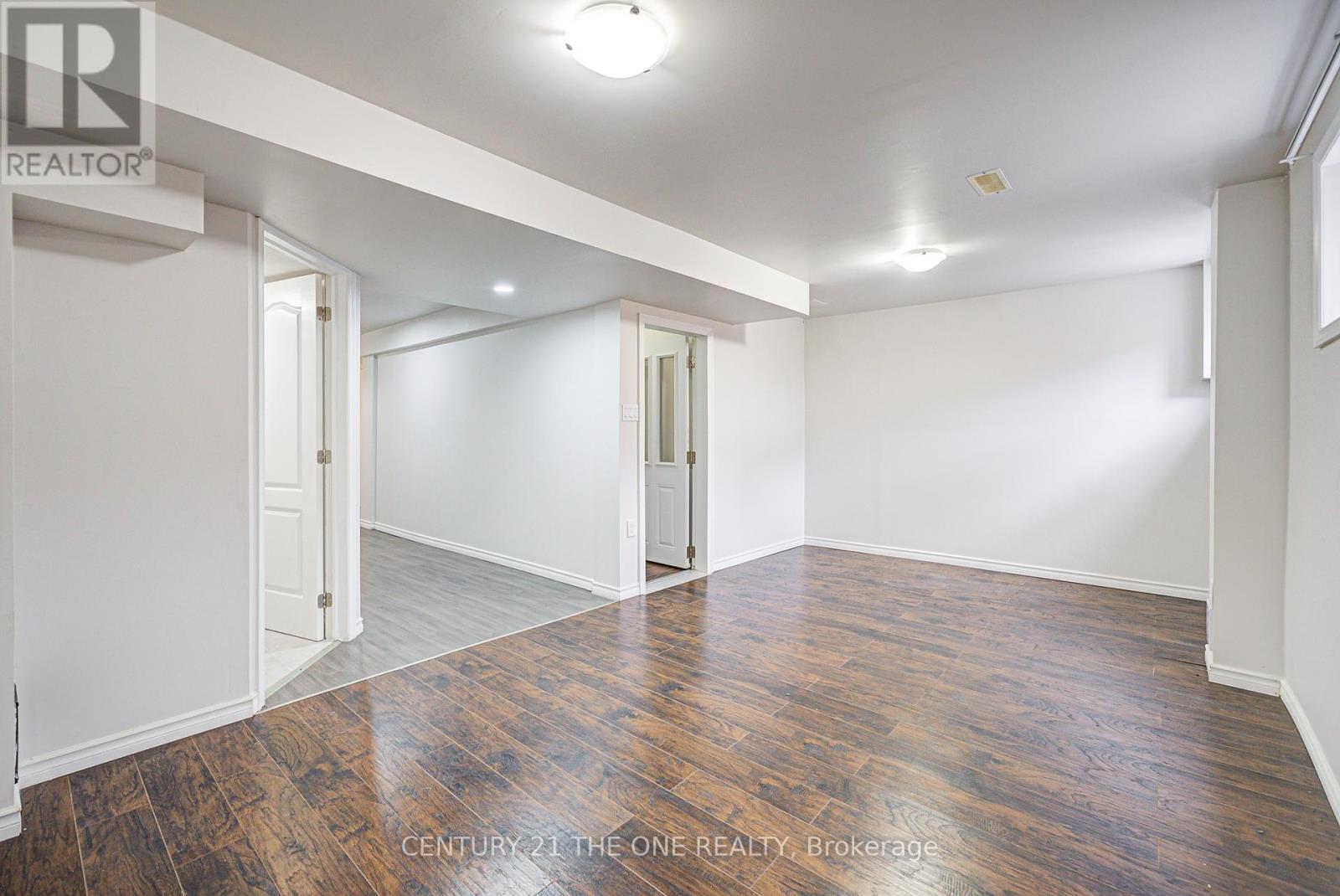 Photo 15 of 52 Stoyell Drive, Richmond Hill ON
