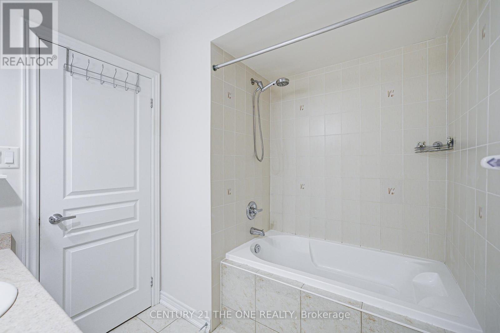 Photo 20 of 52 Stoyell Drive, Richmond Hill ON