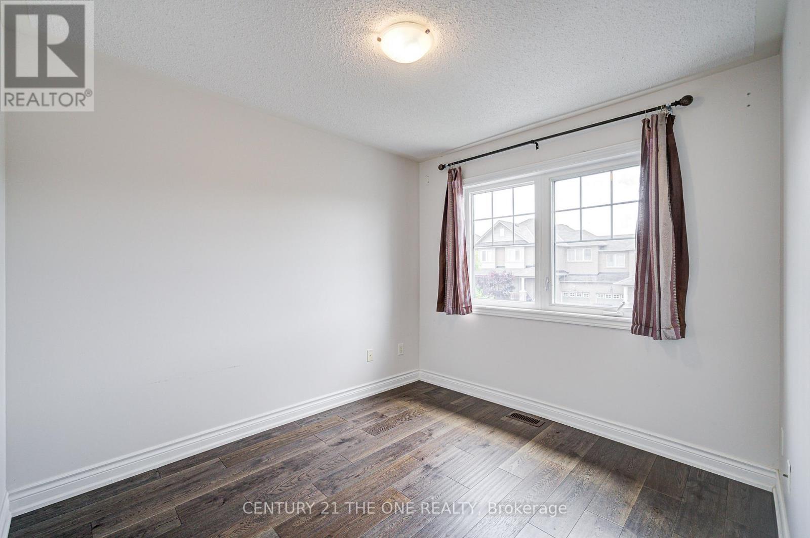 Photo 21 of 52 Stoyell Drive, Richmond Hill ON