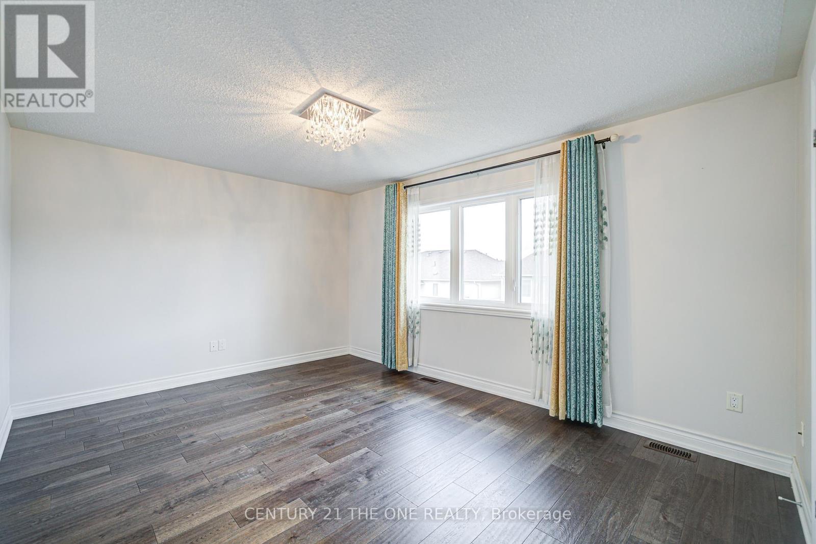 Photo 23 of 52 Stoyell Drive, Richmond Hill ON