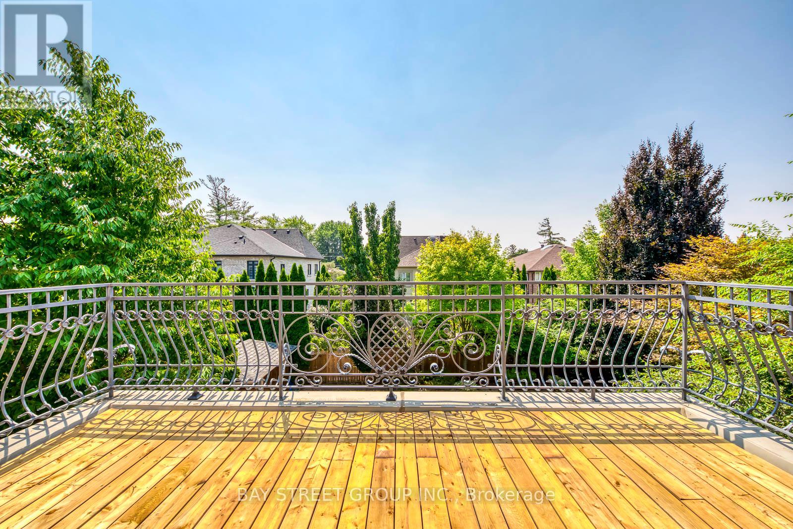 Photo 46 of 56 Winchester Lane, Richmond Hill ON